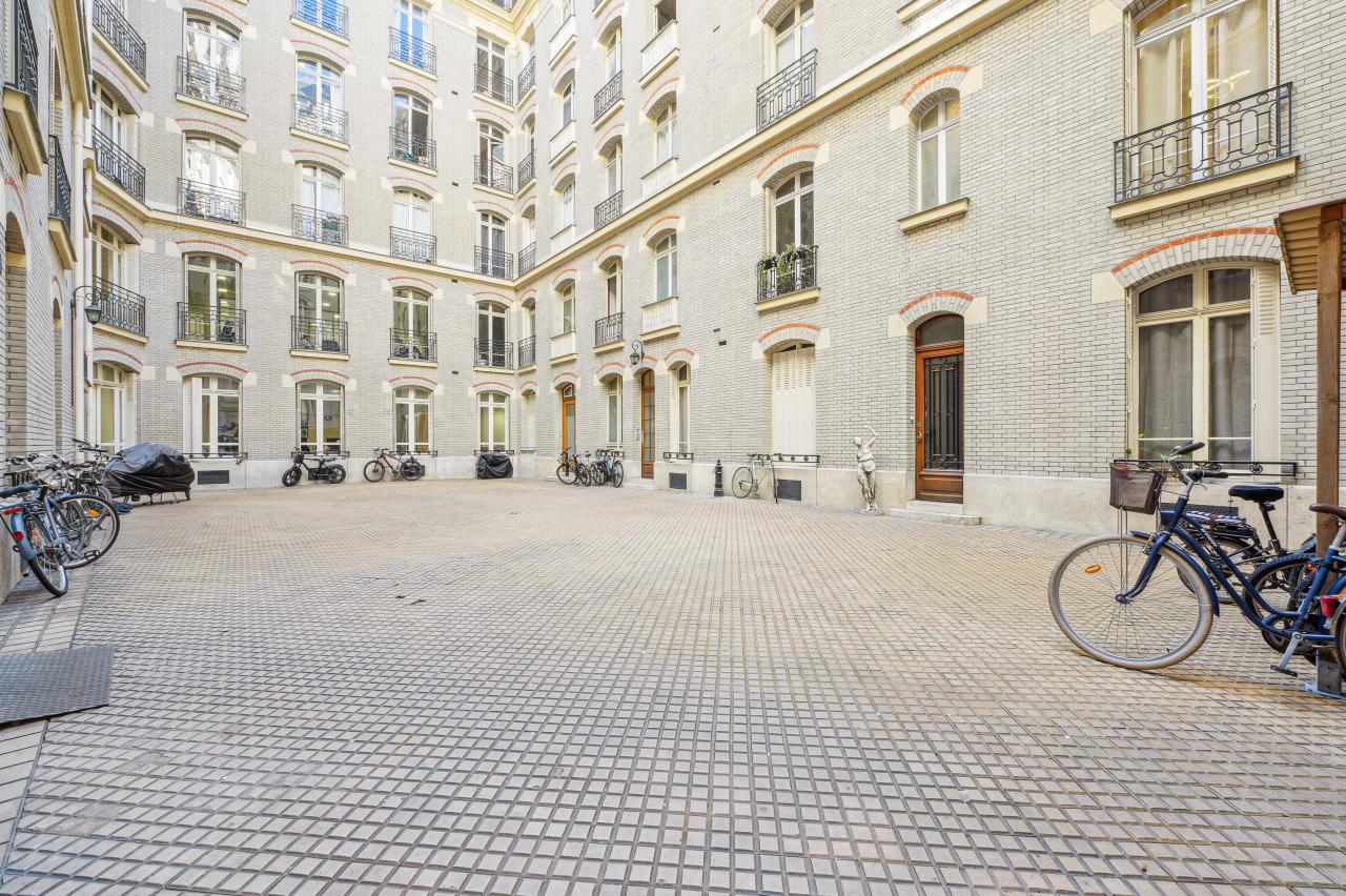 Bureau Paris 212m² Location bureau Paris OLBUR2427035 1
